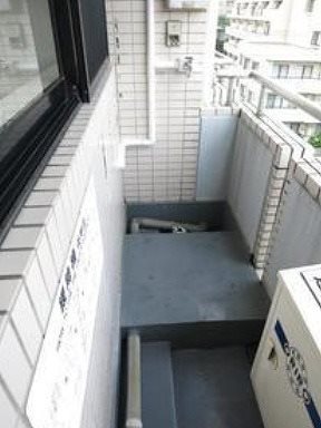 練馬区氷川台3丁目楽器可(ピアノ・弦・管楽器・声楽)マンション ベランダ