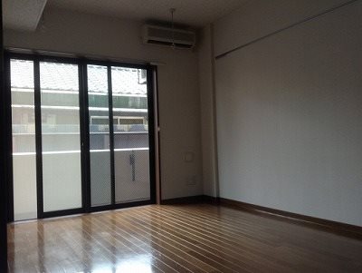 渋谷区笹塚2丁目楽器可(グランドピアノ・弦・管楽器・声楽)マンション リビング