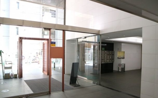 港区西麻布4丁目楽器可（ピアノ・弦楽器・DTM）マンション ロビー