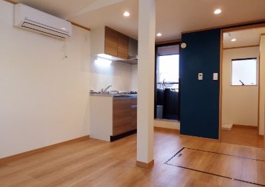 府中市片町1丁目楽器可(ピアノ・弦楽器)アパート リビング