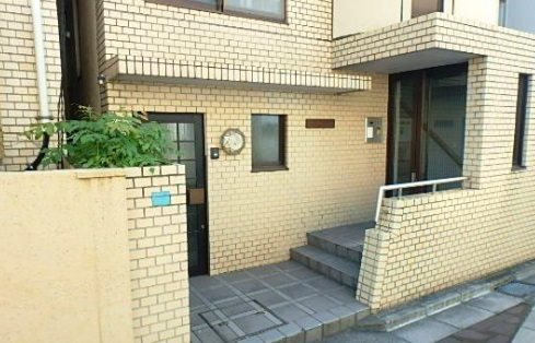 豊島区巣鴨5丁目楽器可(防音・グランドピアノ・弦・木管楽器・声楽)マンション エントランス