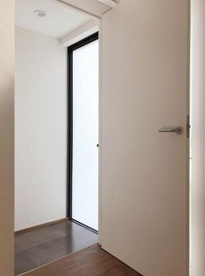 荒川区西日暮里6丁目楽器可(防音・ピアノ・弦・管楽器・声楽)アパート 玄関