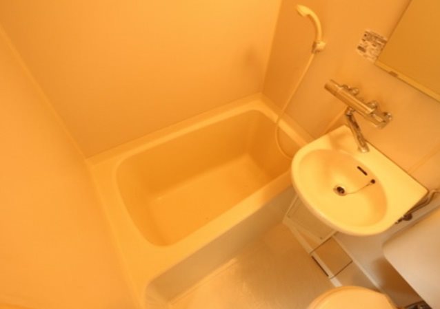 世田谷区三軒茶屋1丁目楽器可(ピアノ・弦楽器)マンション 風呂画像