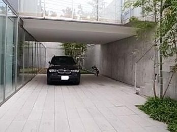世田谷区成城8丁目楽器可(グランドピアノ)マンション 駐車場
