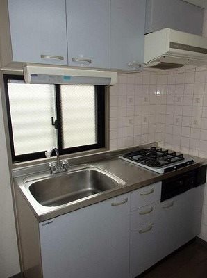 横浜市中区新山下1丁目楽器可(防音・グランドピアノ・弦楽器)アパート リビング