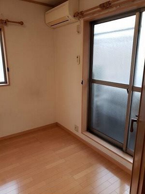 調布市若葉町2丁目楽器可(防音・グランドピアノ・弦・管楽器・声楽)アパート ベランダ