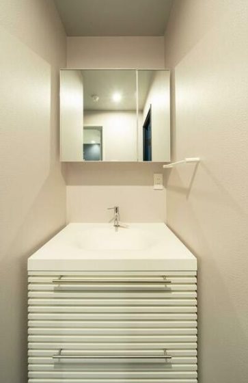世田谷区赤堤5丁目楽器可（防音・ピアノ・弦管楽器・声楽・DTM相談）マンション 洗面所