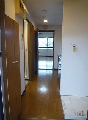 川崎市高津区下作延1丁目楽器可(防音・グランドピアノ・弦・管楽器・声楽)マンション リビング