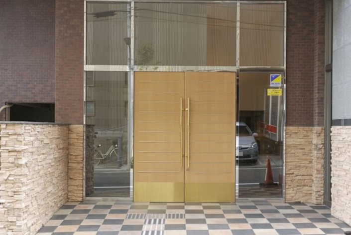 町田市能ヶ谷1丁目楽器可（防音・グランドピアノ・弦・管楽器）マンション エントランス