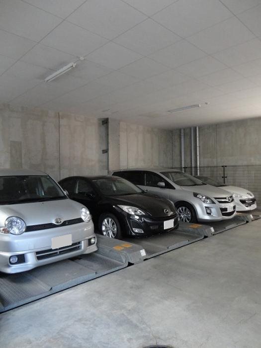 町田市能ヶ谷1丁目楽器可（防音・グランドピアノ・弦・管楽器）マンション 駐車場