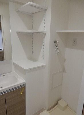 江戸川区東葛西6丁目楽器可(弦楽器・DTM)マンション 洗面所