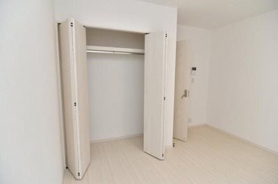 調布市入間町3丁目楽器可(防音・グランドピアノ・弦・管楽器)マンション 収納