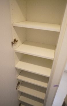 世田谷区下馬2丁目楽器可(防音・ピアノ・弦楽器)マンション 玄関