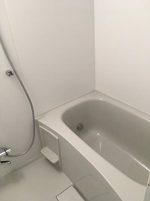 世田谷区下馬2丁目楽器可(防音・ピアノ・弦楽器)マンション 風呂画像