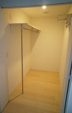世田谷区下馬2丁目楽器可(防音・ピアノ・弦楽器)マンション 収納