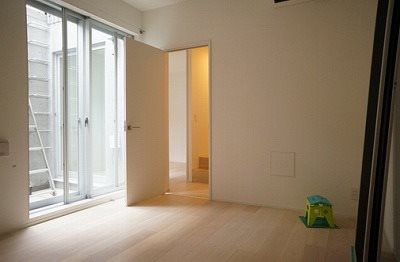 世田谷区下馬2丁目楽器可(防音・ピアノ・弦楽器)マンション リビング