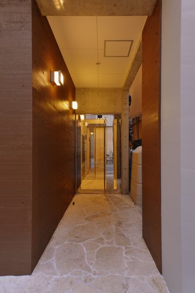 板橋区常盤台4丁目楽器可(防音・ピアノ・弦・管・打楽器・声楽)マンション エントランス