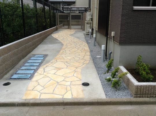 板橋区南常盤台2丁目楽器可(防音・グランドピアノ・弦・管・打楽器・声楽)マンション エントランス