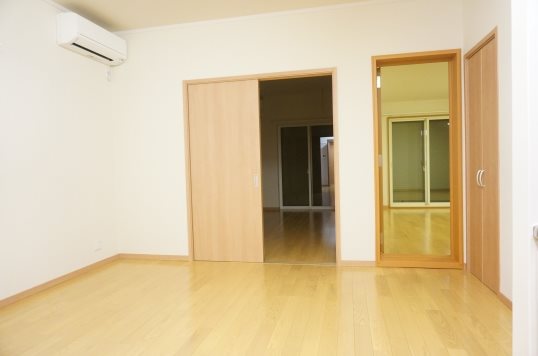 板橋区南常盤台2丁目楽器可(防音・グランドピアノ・弦・管・打楽器・声楽)マンション リビング