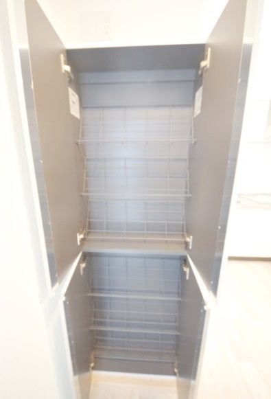 新宿区赤城元町4丁目楽器可（防音・ピアノ・弦管楽器・声楽・DTM相談）マンション 収納