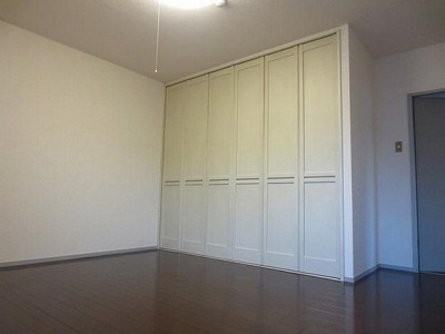 新宿区西落合3丁目楽器可(防音・グランドピアノ・弦・管・楽器・声楽)マンション リビング