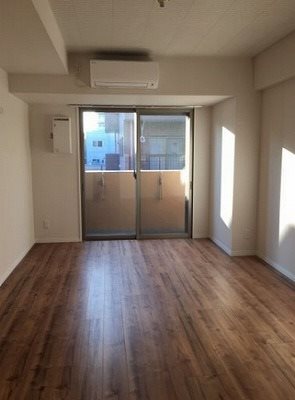 豊島区西池袋4丁目楽器可(防音・グランドピアノ・弦・管楽器）マンション リビング