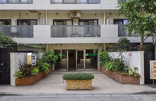 豊島区駒込4丁目楽器可(防音・ピアノ・弦楽器)マンション 玄関