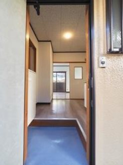 川崎市高津区久地4丁目楽器可（ピアノ・弦管楽器・声楽・DTM）マンション 玄関