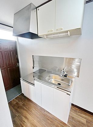 川崎市多摩区宿河原4丁目楽器可（ピアノ・弦・木管楽器・声楽）マンション 玄関