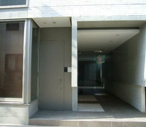 目黒区五本木2丁目楽器可(防音・アップライトピアノ・弦楽器・声楽)マンション エントランス