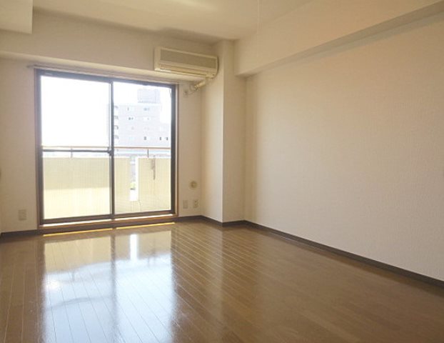 大田区北千束2丁目楽器可（ピアノ・弦楽器）マンション リビング