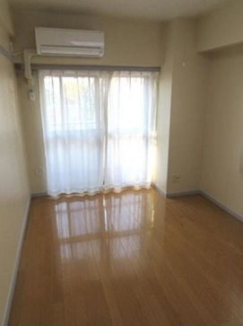 調布市仙川町3丁目楽器可(ピアノ・木管楽器・声楽)女性限定 マンション リビング