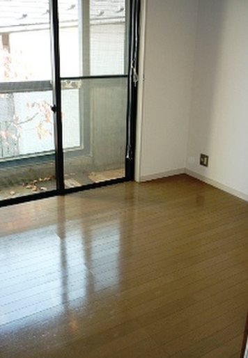 練馬区羽沢1丁目楽器可（ピアノ・弦・木管楽器）マンション リビング