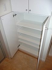 豊島区池袋2丁目楽器(グランドピアノ・弦・管楽器・声楽)マンション 収納