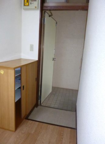 立川市砂川5丁目楽器可（ピアノ・弦・木管楽器・声楽）マンション 玄関
