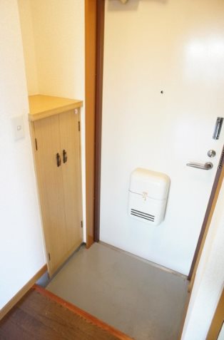練馬区高野台5丁目楽器可（ピアノ・弦楽器・木管楽器・声楽）マンション 玄関