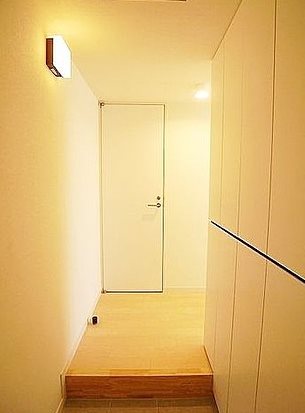 港区南青山7丁目(防音・24時間演奏・ピアノ・弦・管楽器・声楽)マンション 玄関