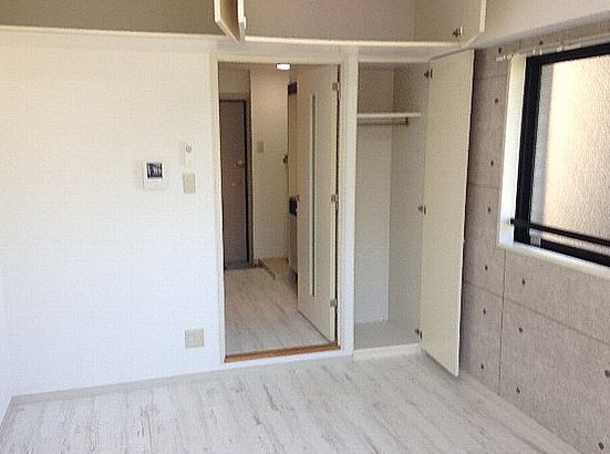 川崎市高津区久本1丁目楽器可(弦・木管楽器)マンション リビング