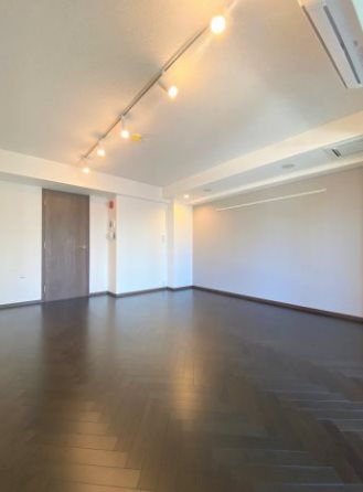 中央区日本橋堀留1丁目楽器可（防音・24時間演奏可・グランドピアノ・弦管打楽器・声楽・DTM）築浅マンション ベッドルーム