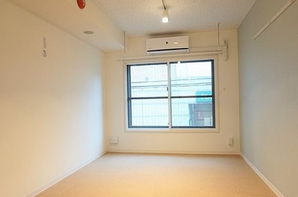練馬区高野台1丁目楽器可（防音・24時間演奏・グランドピアノサイズ要確認！弦管楽器・声楽・DTM）マンション リビング
