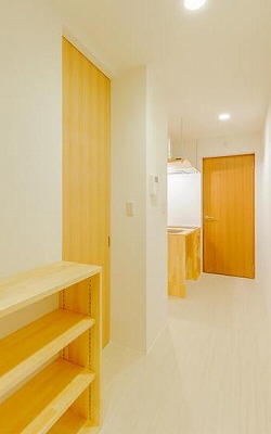 荒川区西日暮里6丁目楽器可(防音・グランドピアノ・弦・管楽器・声楽)マンション 玄関
