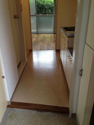 川崎市高津区末長2丁目楽器可(ピアノ・弦・管楽器・声楽)マンション 玄関