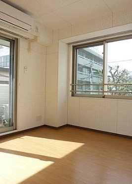 豊島区雑司が谷1丁目楽器可(防音・グランドピアノ・弦楽器・声楽)マンション リビング