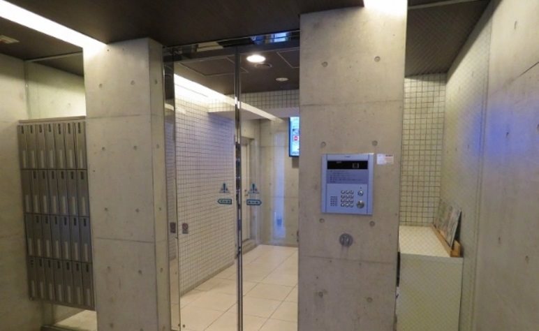 大田区東蒲田2丁目楽器可(防音・24時間演奏・グランドピアノ・弦・管楽器・声楽)マンション エントランス