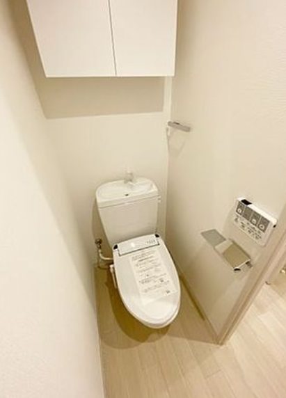 中央区日本橋堀留1丁目楽器可（防音・24時間演奏可・グランドピアノ・弦管打楽器・声楽・DTM）築浅マンション トイレ