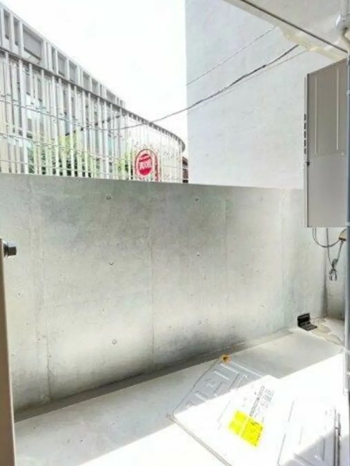 千代田区平河町1丁目楽器可（防音・24時間演奏可・グランドピアノ・弦管楽器・声楽・DTM）マンション ベランダ