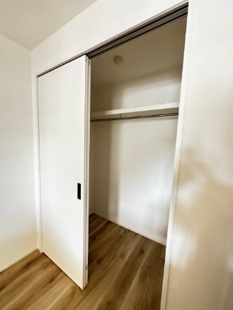 江戸川区北葛西4丁目楽器可(防音・24時間演奏・グランドピアノ・弦・管・打楽器・声楽・DTM)マンション 収納