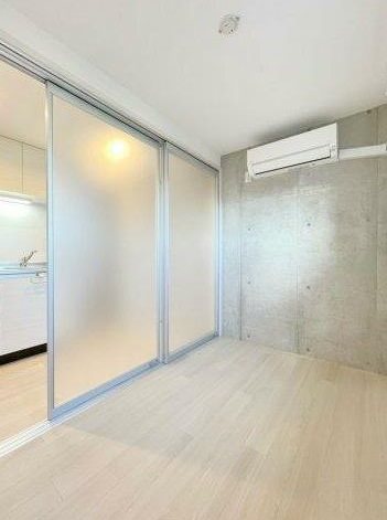 横浜市保土ヶ谷区宮田町2丁目楽器可（グランドピアノ・弦管楽器・木管楽器・金管楽器・声楽・DTM）マンション リビング