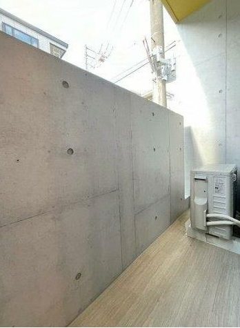 横浜市保土ヶ谷区宮田町2丁目楽器可（グランドピアノ・弦管楽器・木管楽器・金管楽器・声楽・DTM）マンション ベランダ