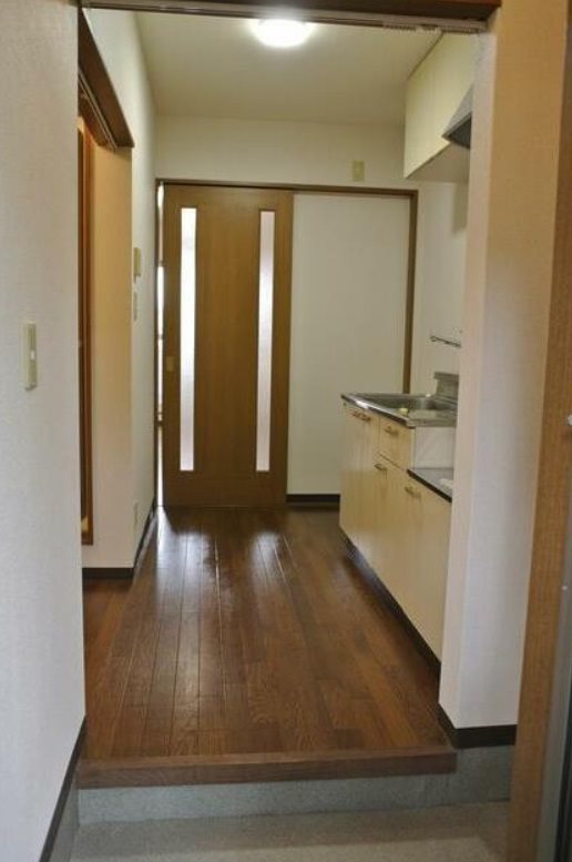 町田市金森1丁目楽器可（ピアノ・弦管楽器などその他都度相談）アパート リビング
